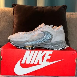 Nike Freak like new men’s sneakers